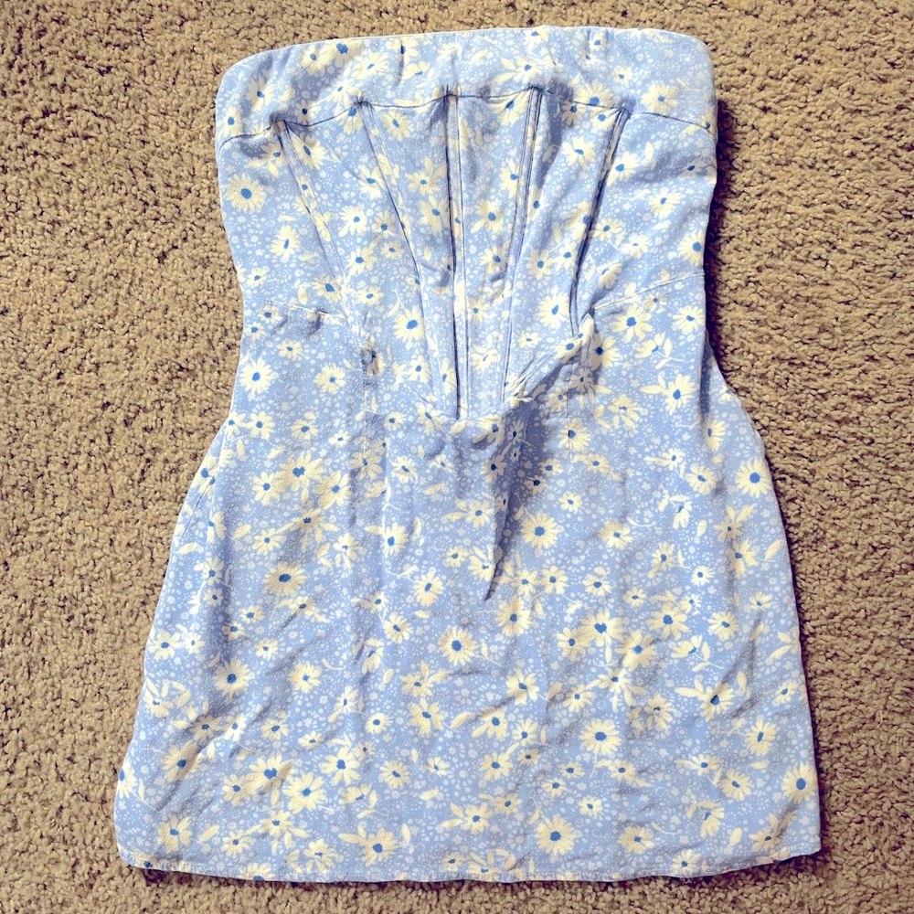 Floral strapless dress